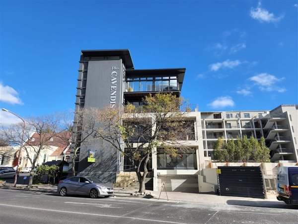 340  m² Commercial space in Claremont