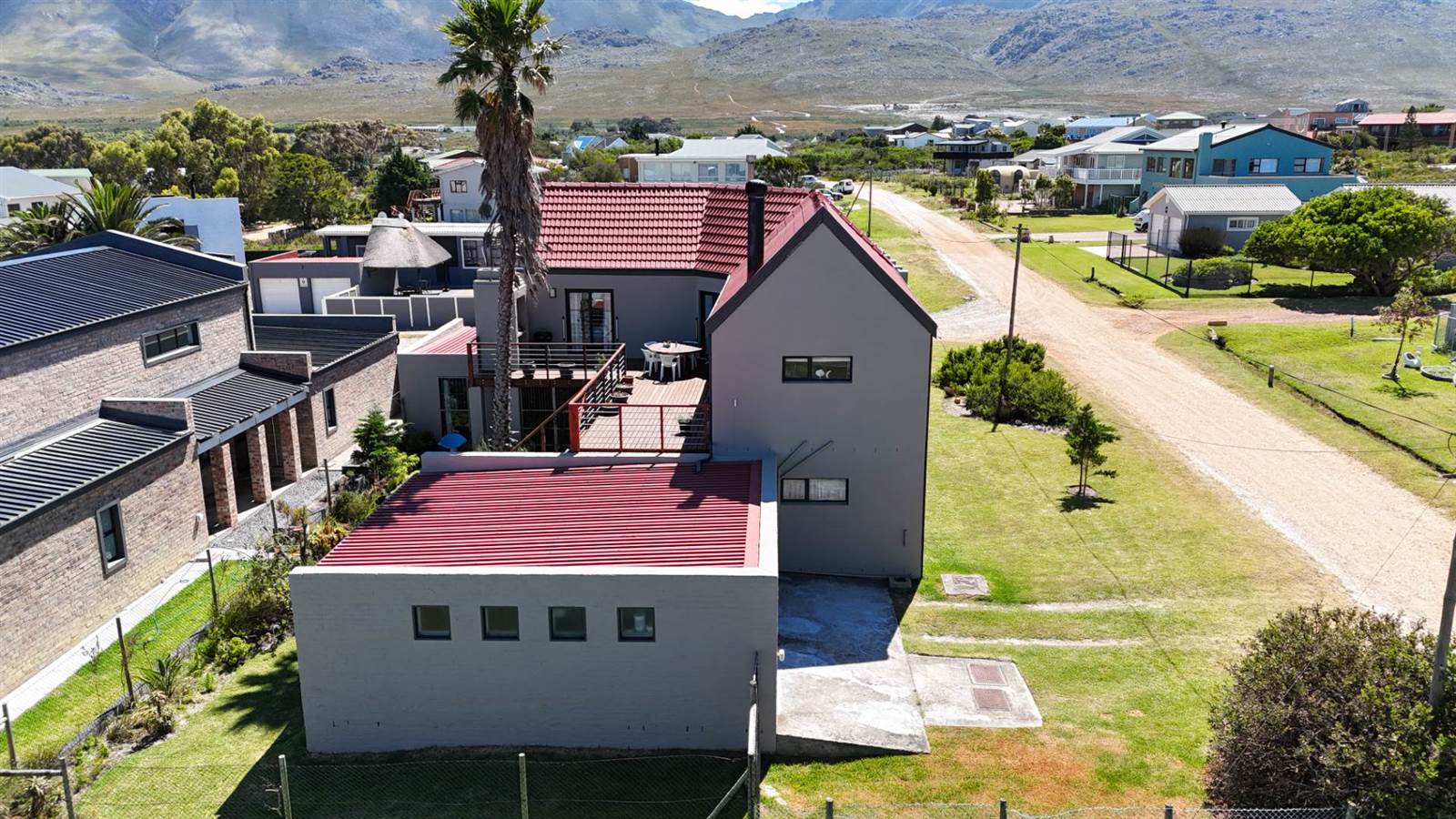 4 Bed House in Pringle Bay photo number 5