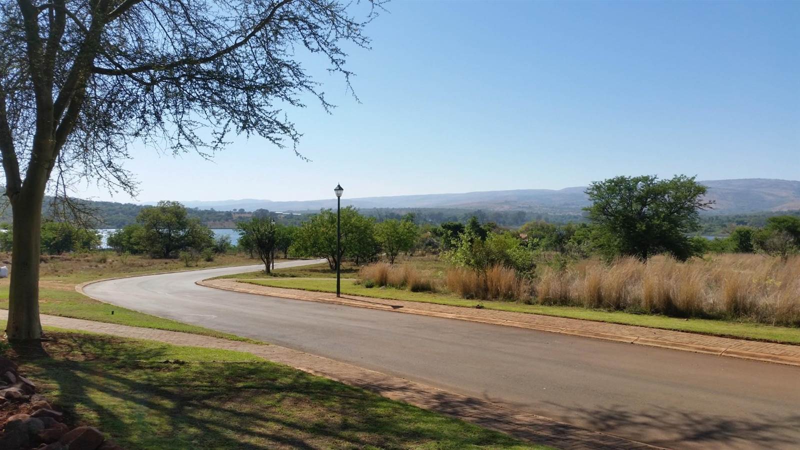 1361 m² Land available in Buffelspoort photo number 3