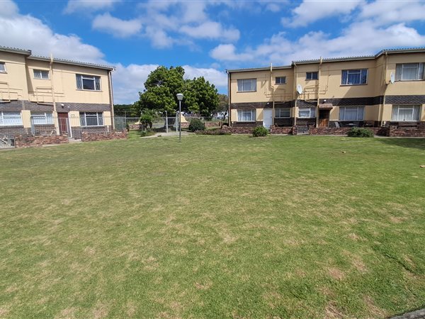 3 Bedroom Duplex 3 Bedroom Duplex