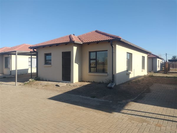 2 Bedroom Townhouse 2 Bedroom Townhouse