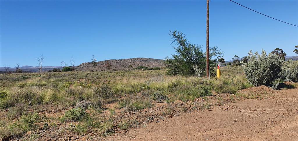 1.1 ha Land available in Willowmore photo number 6