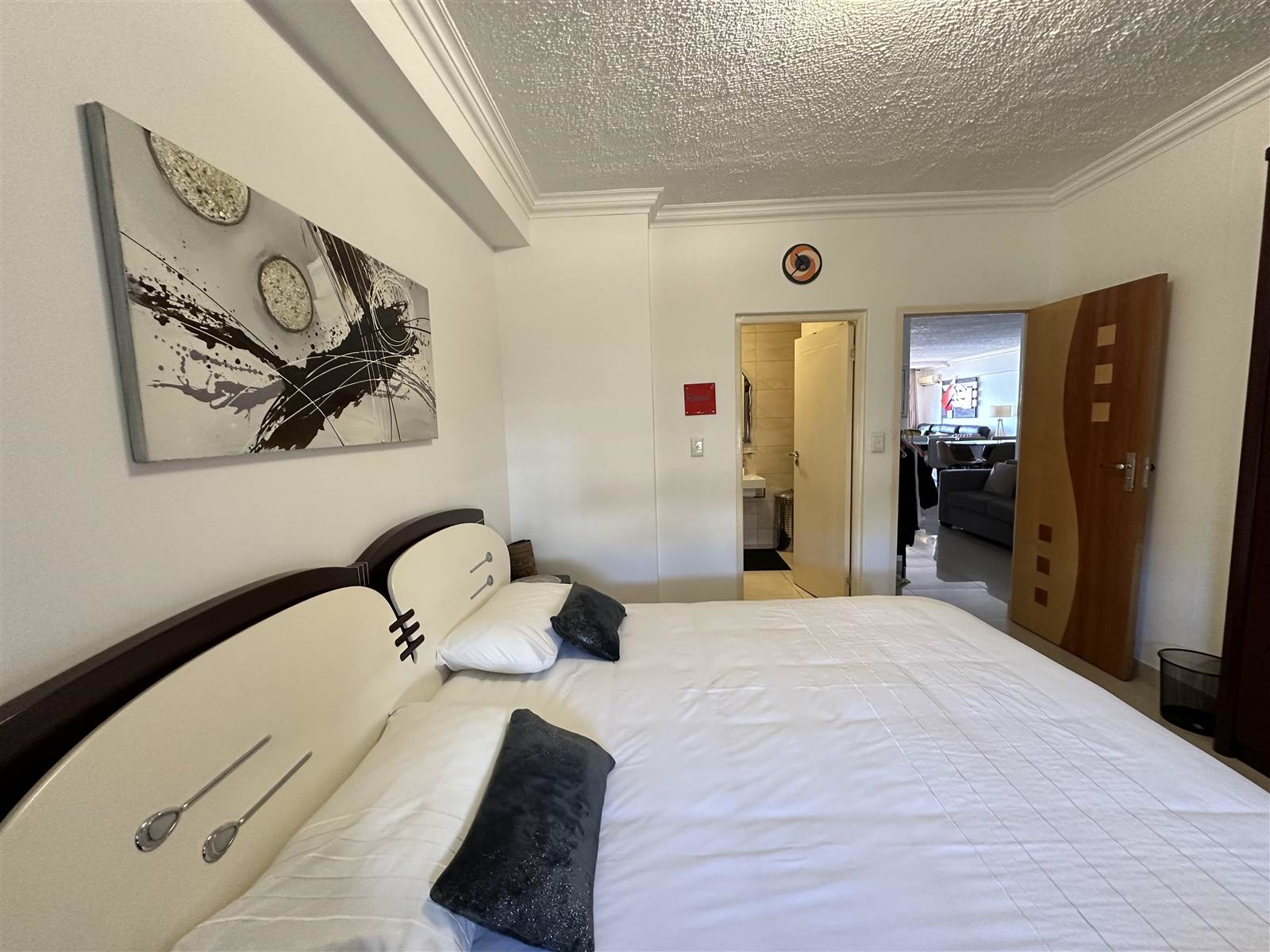 3 Bed Apartment in Umhlanga Ridge photo number 15