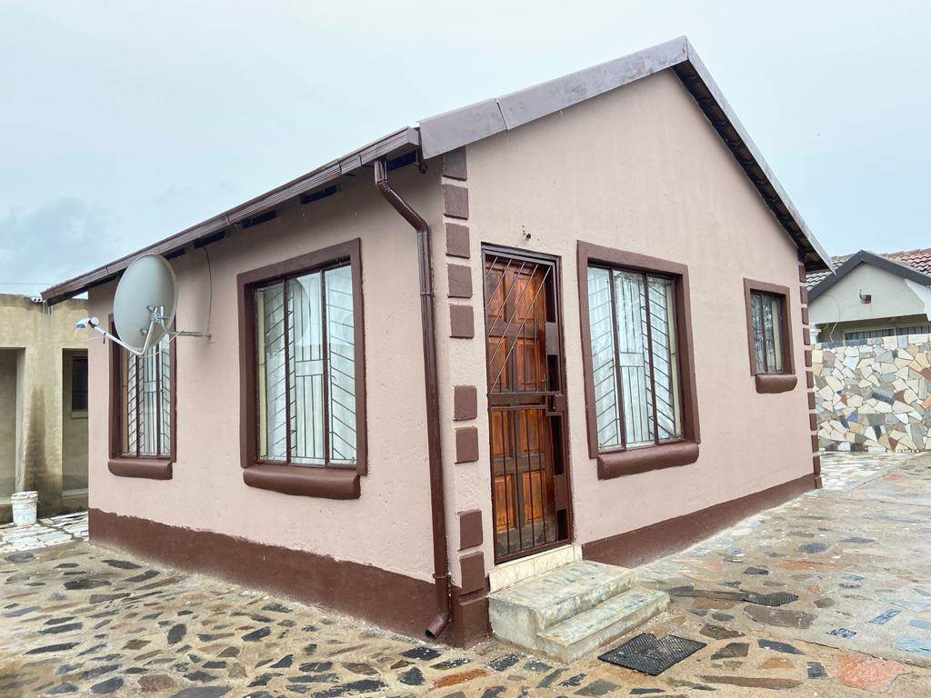 5 Bed House in Olievenhoutbosch photo number 13