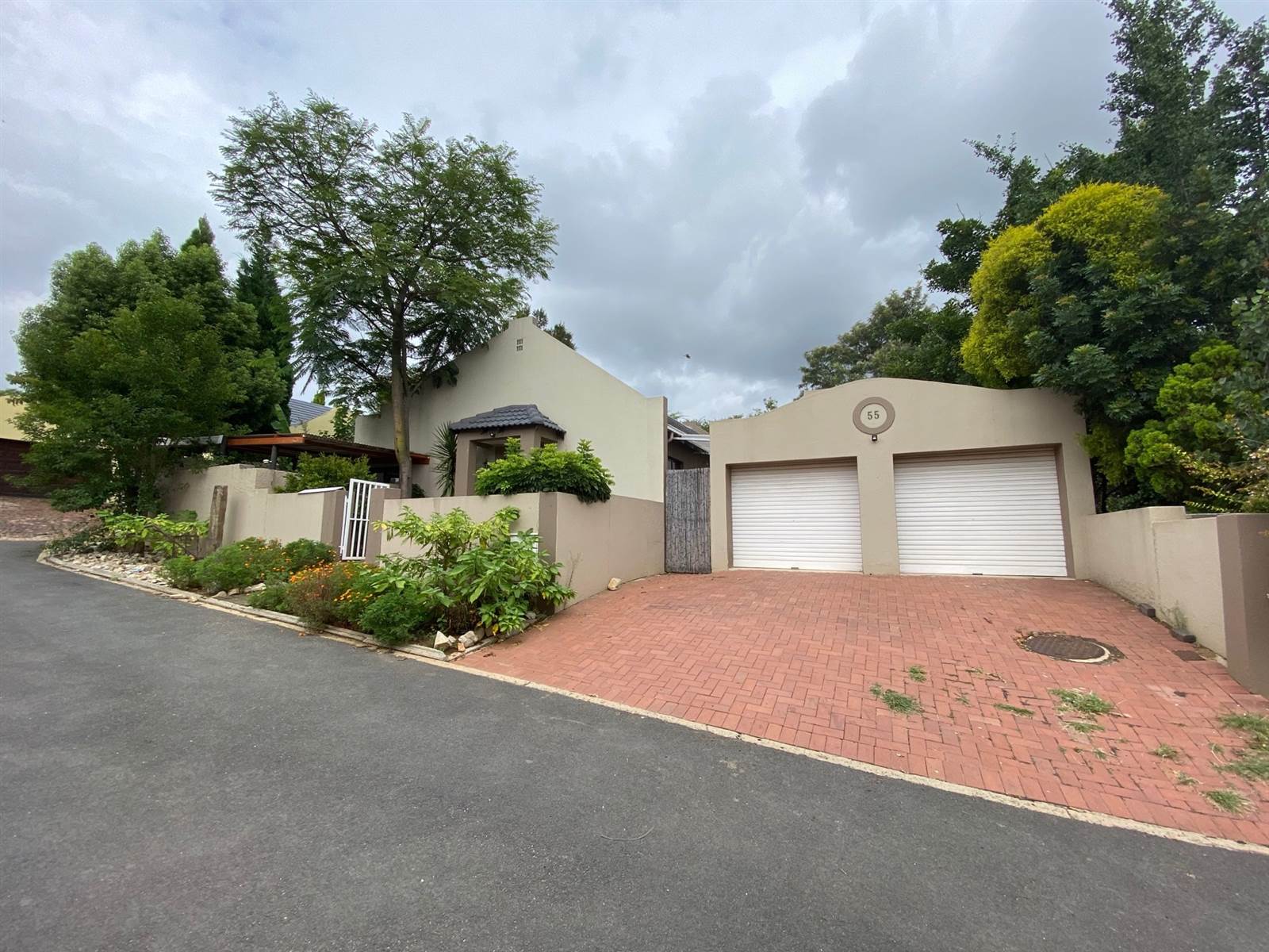 3 Bed Cluster in Douglasdale photo number 21