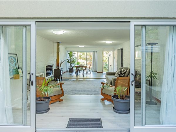 4 Bedroom Townhouse 4 Bedroom Townhouse