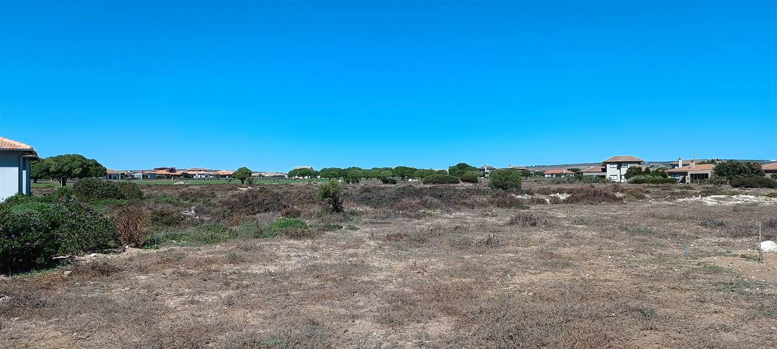 896 m² Land available in Langebaan Country Estate photo number 5