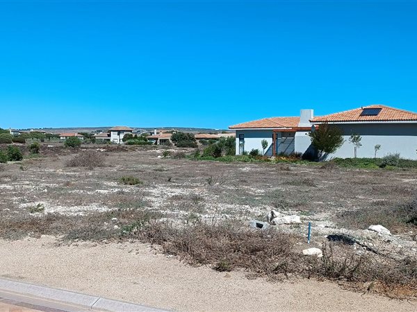 896 m² Land available in Langebaan Country Estate