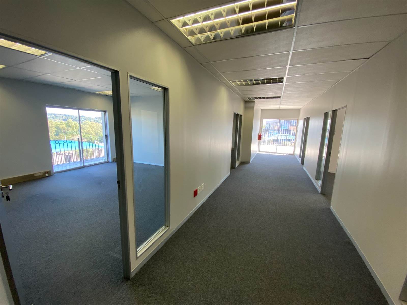 1000  m² Commercial space in Sunninghill photo number 5