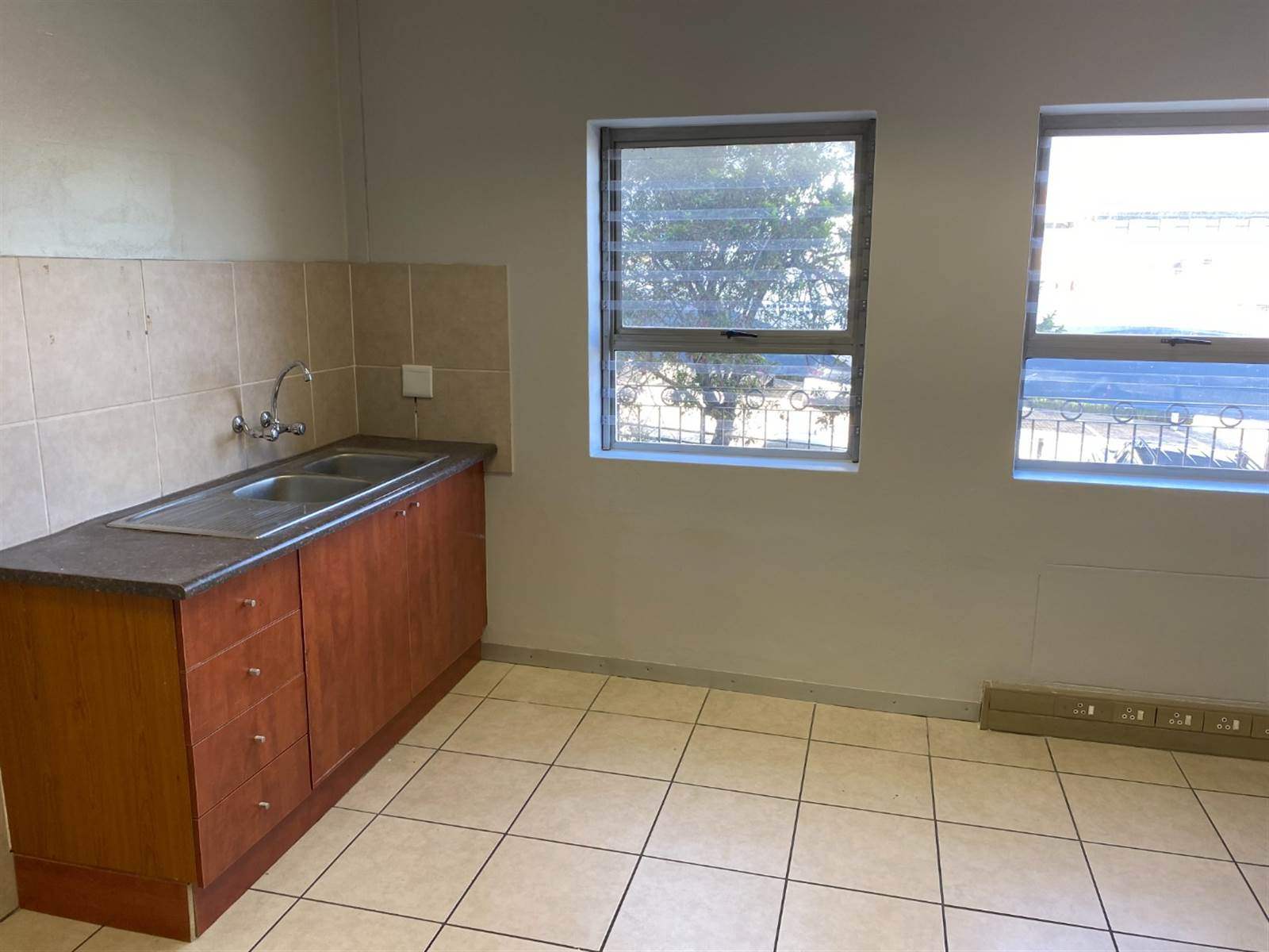 1000  m² Commercial space in Sunninghill photo number 9