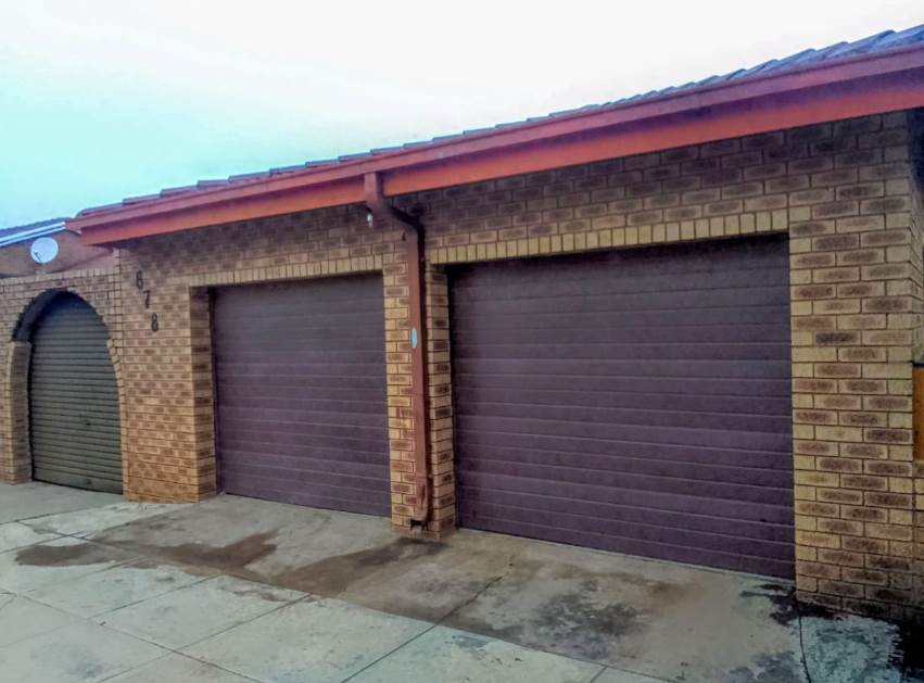 5 Bed House in Mabopane photo number 4
