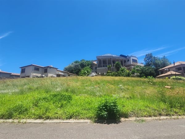 1049 m² Land available in Safari Gardens