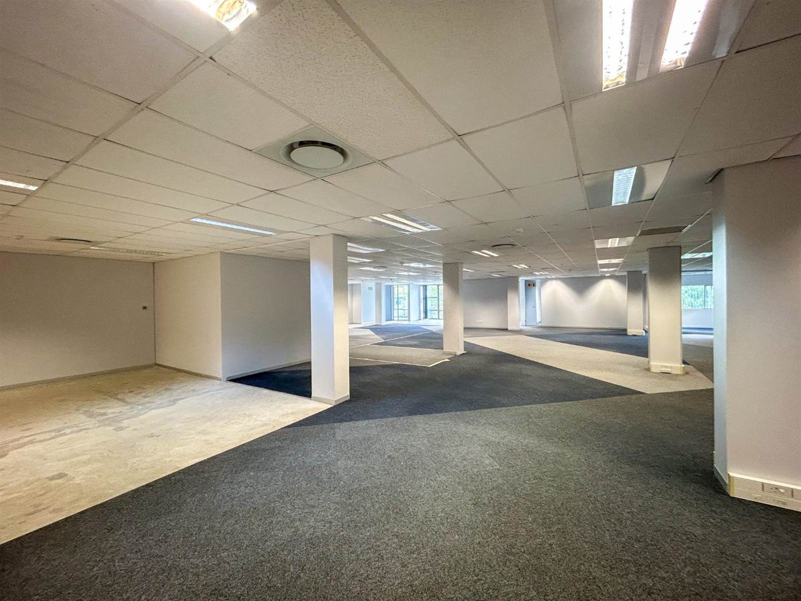 674.59  m² Office Space in Somerset Park photo number 4
