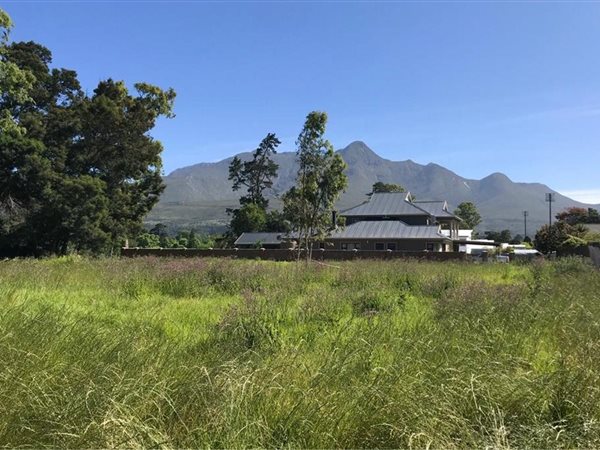 1255 m² Land available in Die Bult