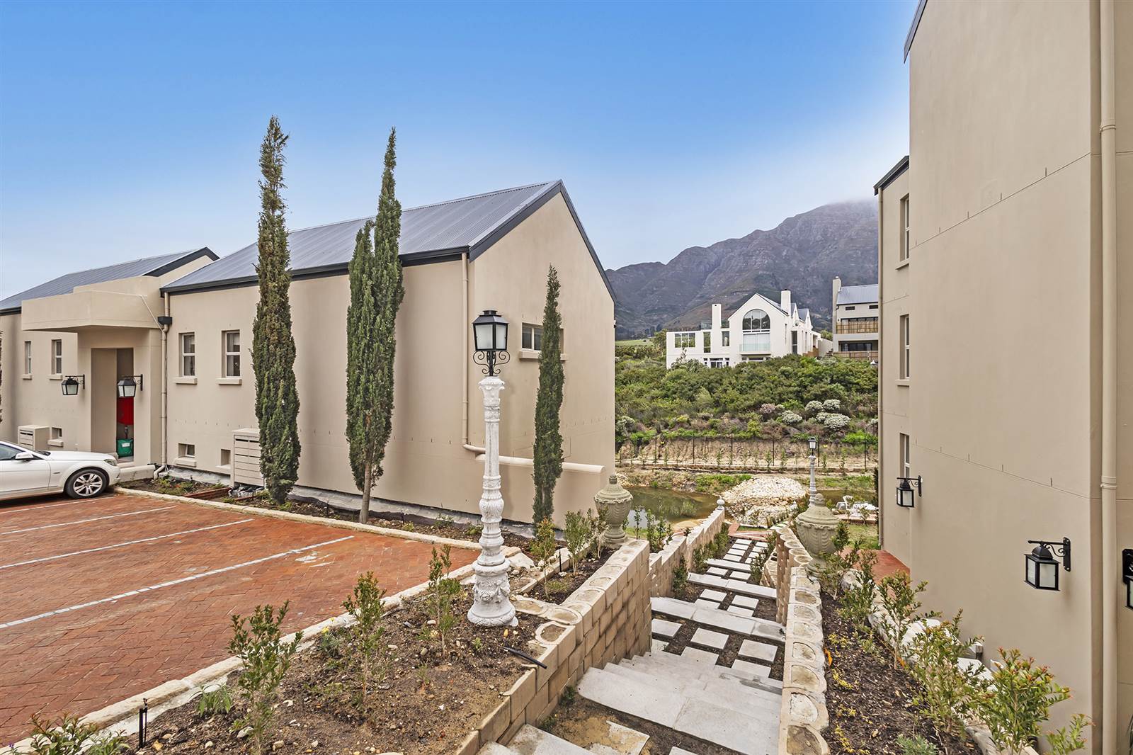 1 Bed Apartment in Franschhoek photo number 20