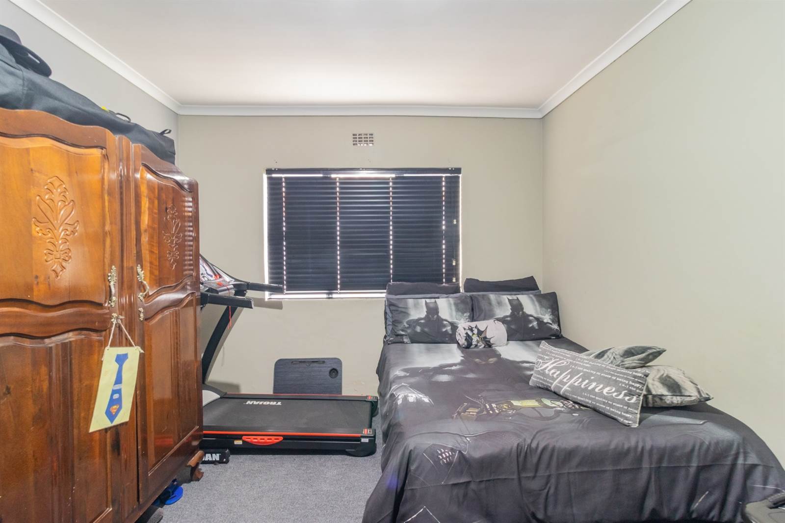6 Bed House in Parow Valley photo number 17