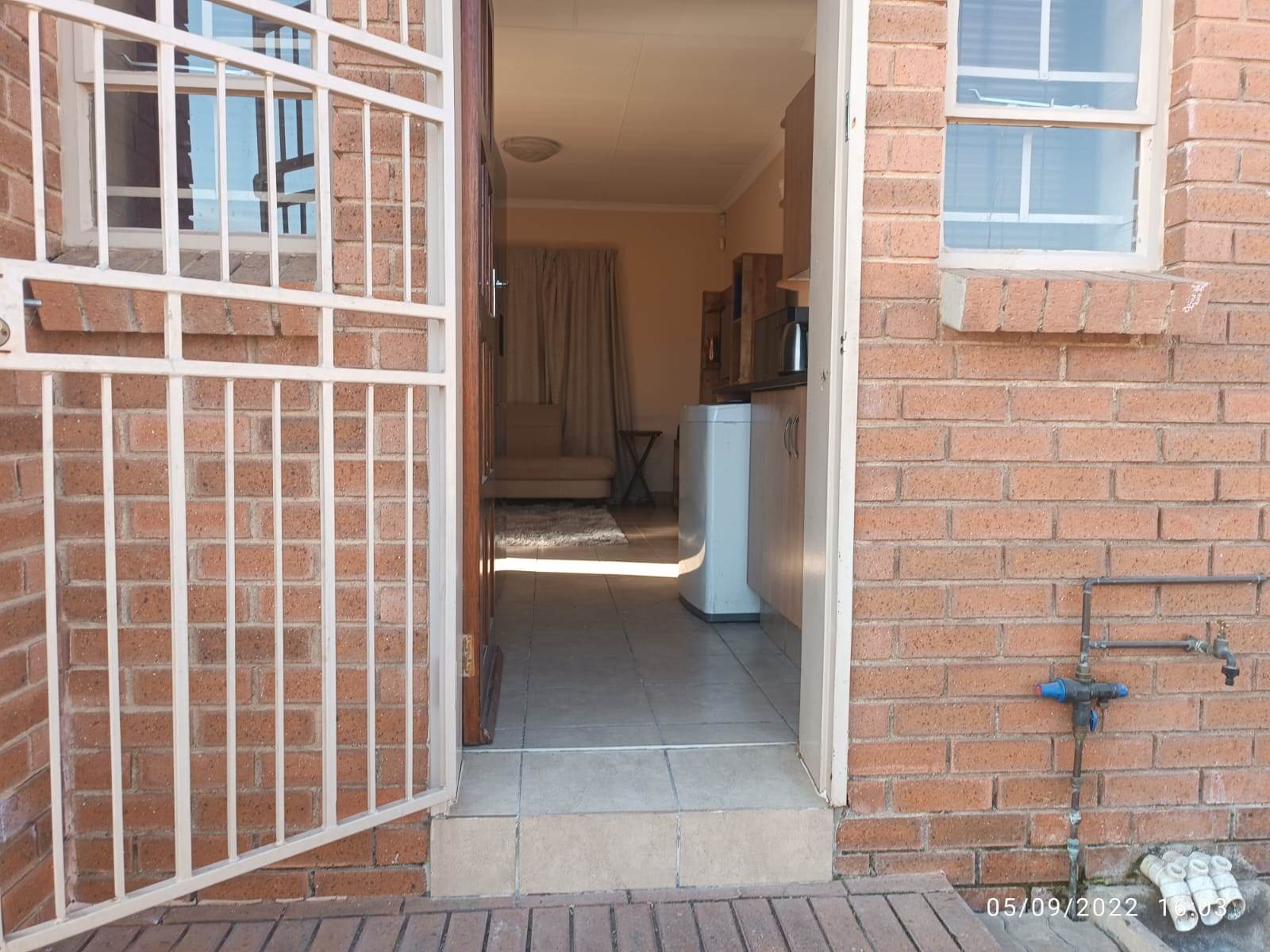3 Bed House in Olievenhoutbosch photo number 29