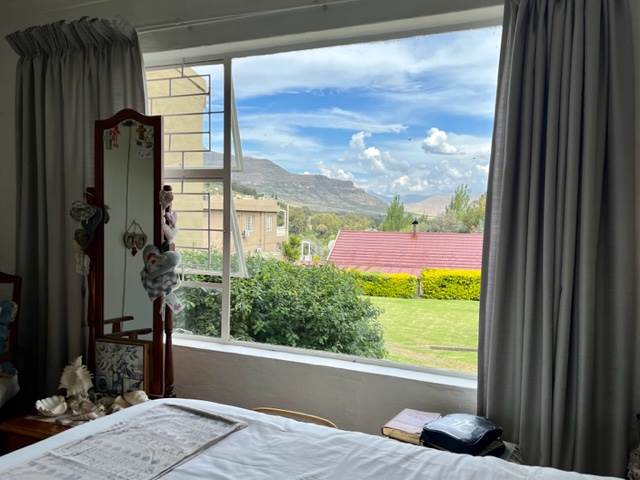3 Bed Townhouse in Clarens photo number 17