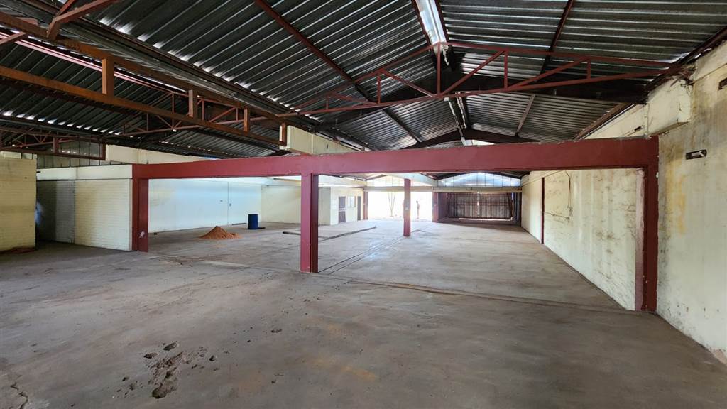 556  m² Industrial space in Rosslyn photo number 6