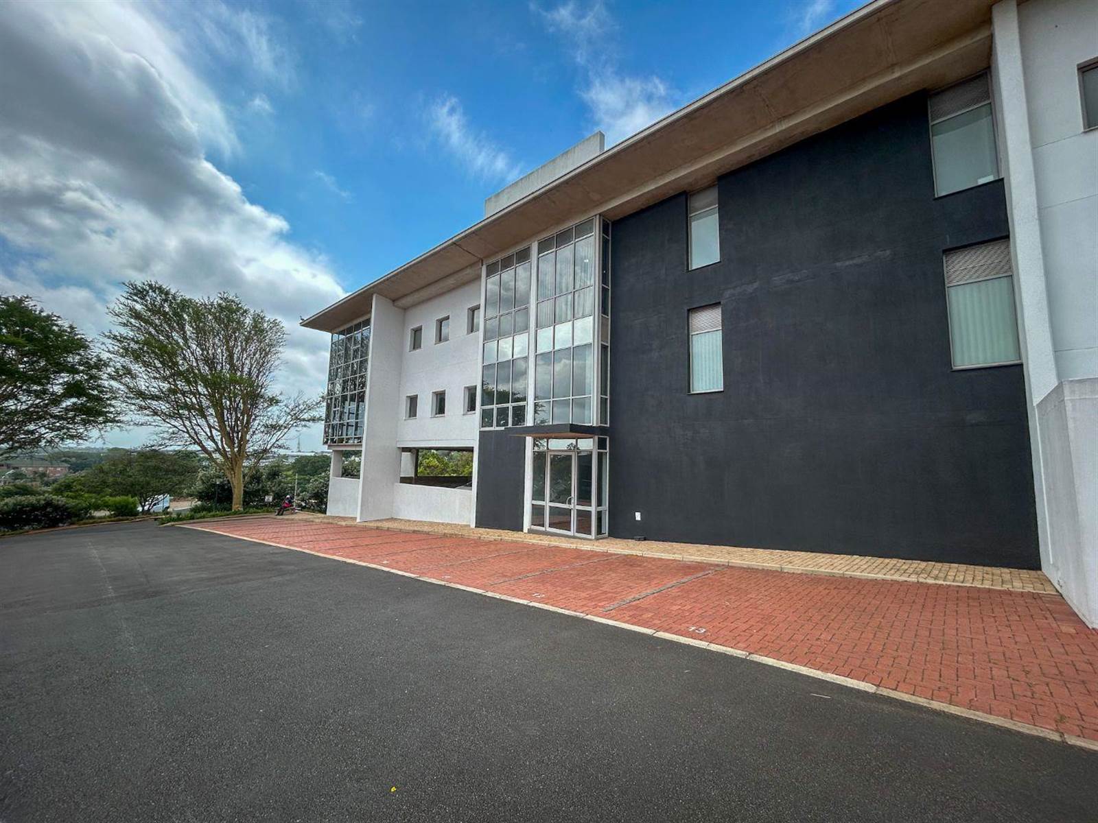 392.62  m² Office Space in Somerset Park photo number 13