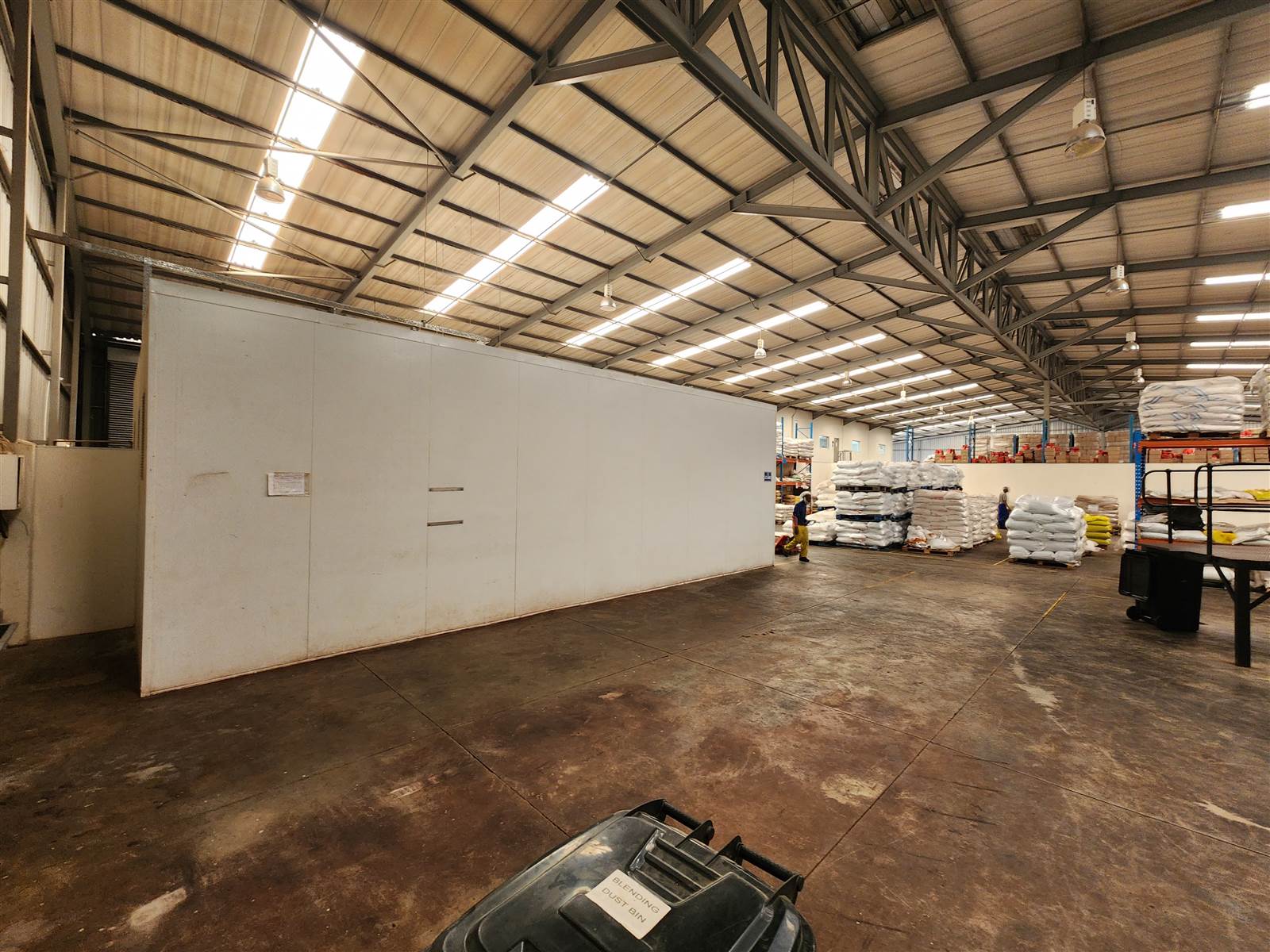 2820  m² Industrial space in North Riding photo number 14