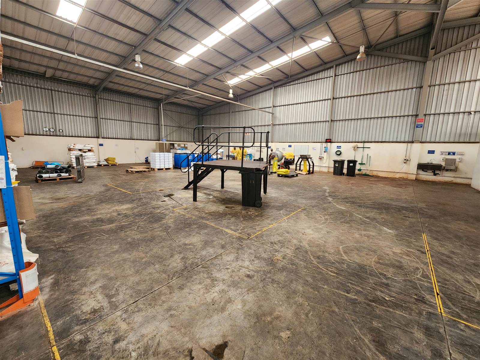 2820  m² Industrial space in North Riding photo number 12