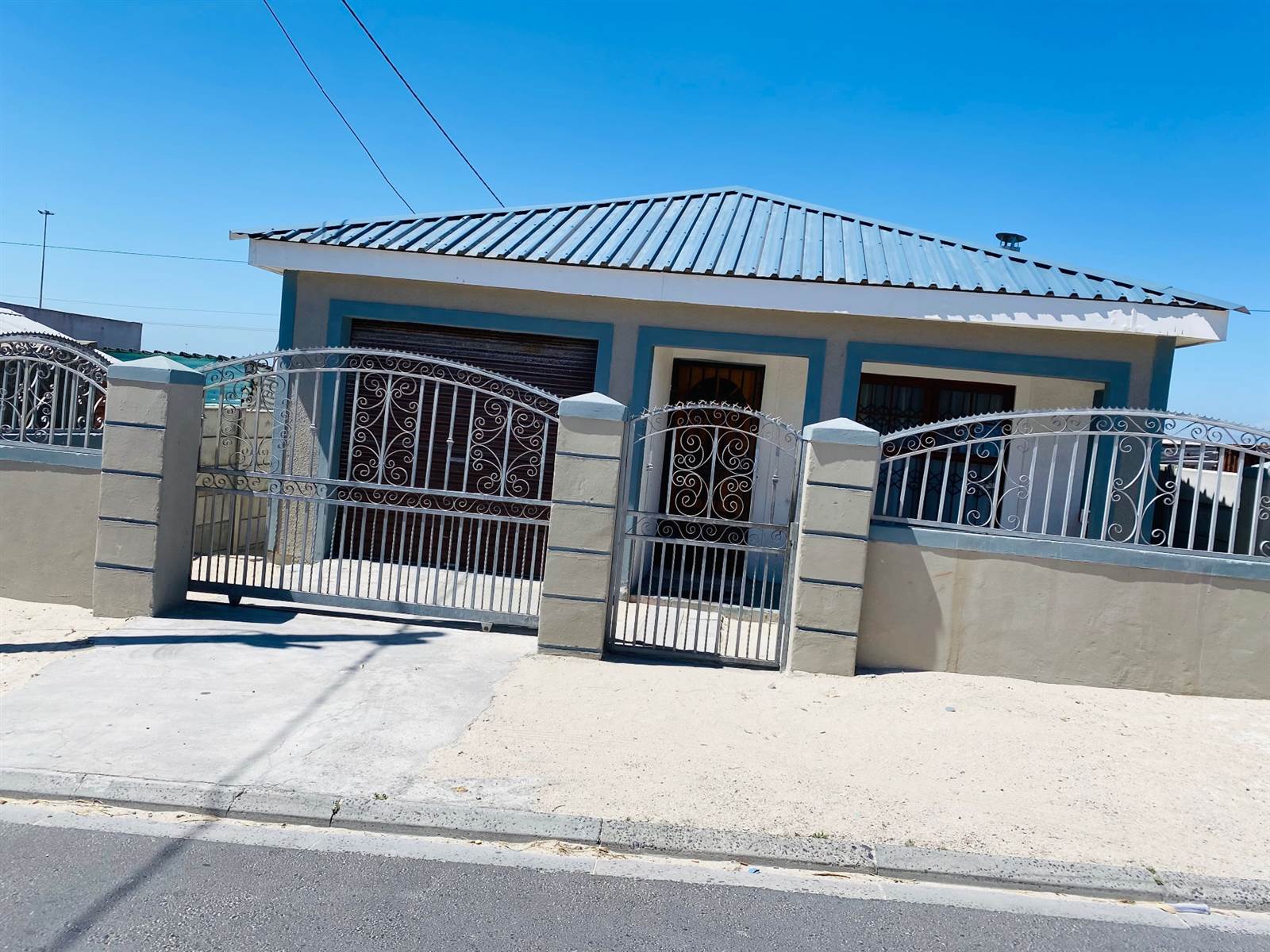 3 Bed House in Khayelitsha photo number 1