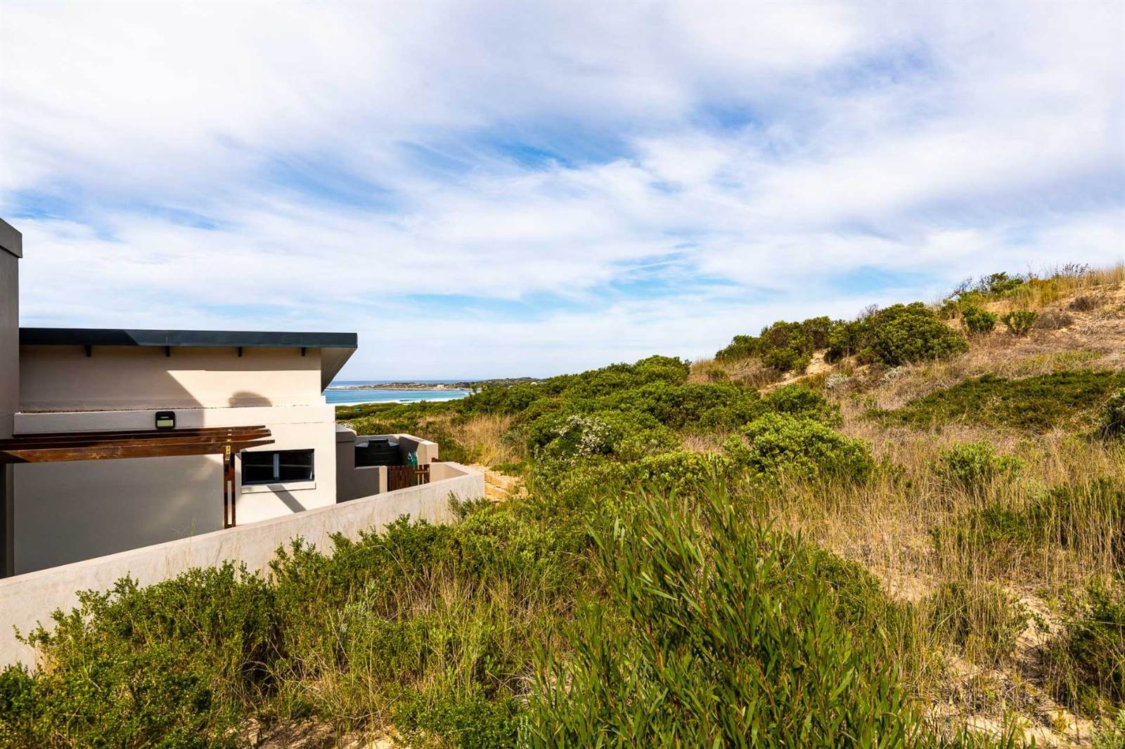 655 m² Land available in Stilbaai photo number 11