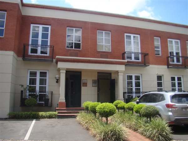 256.5  m² Commercial space in Athlone
