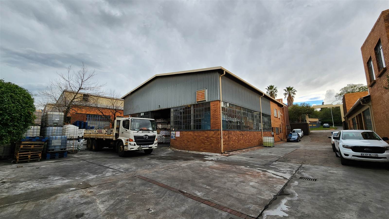 580  m² Industrial space in Eastleigh photo number 1