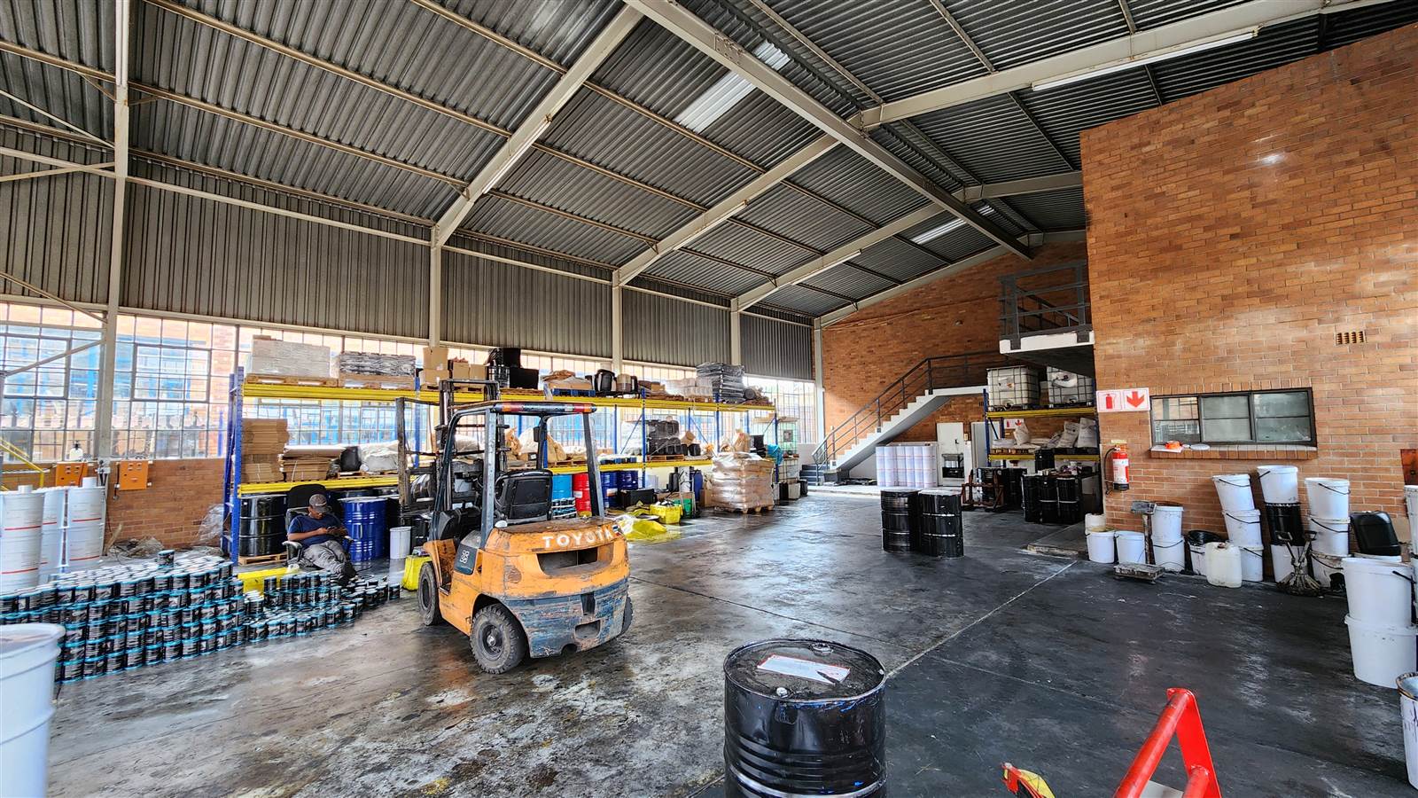 580  m² Industrial space in Eastleigh photo number 3