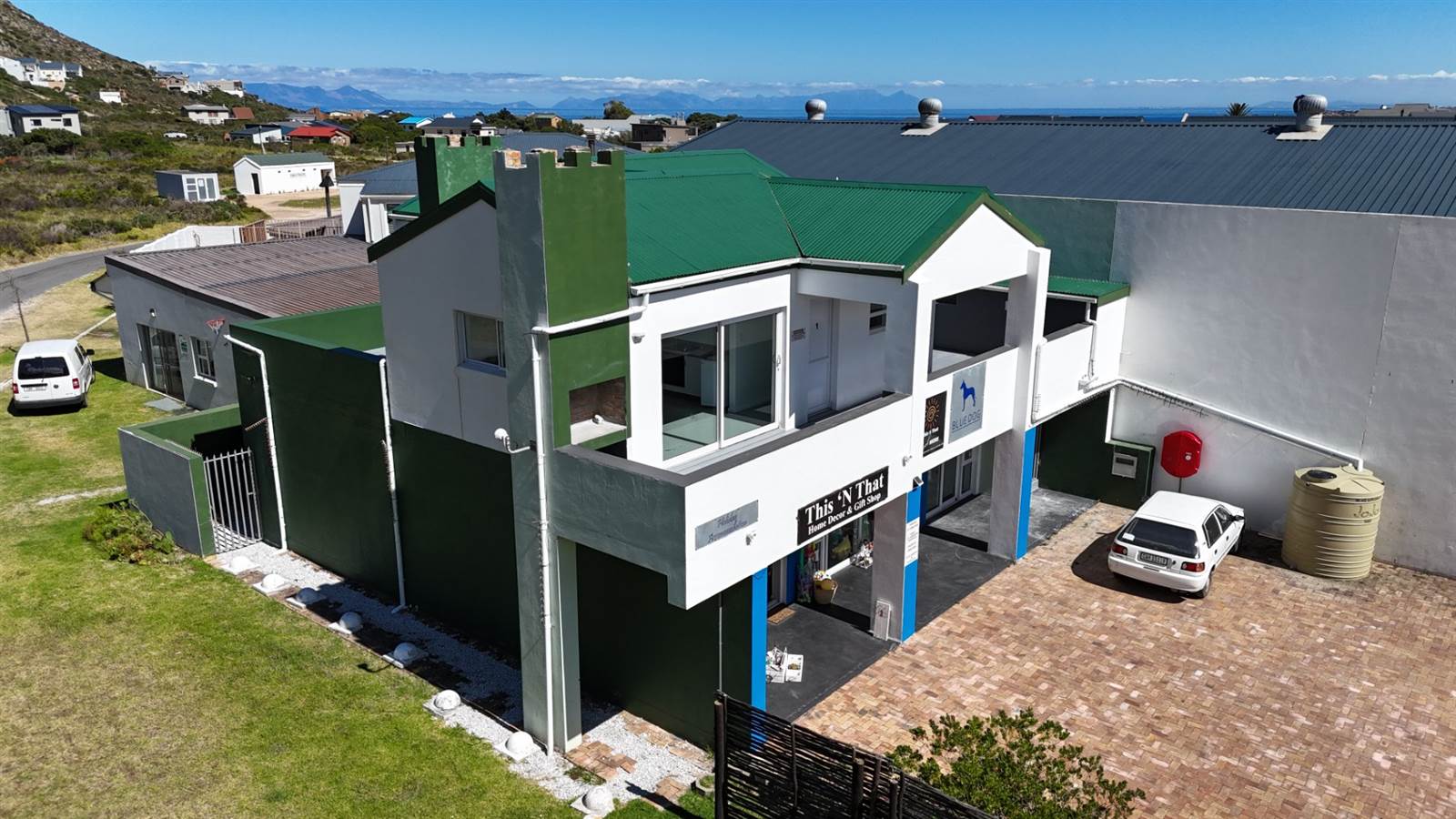 2 Bed House in Pringle Bay photo number 2