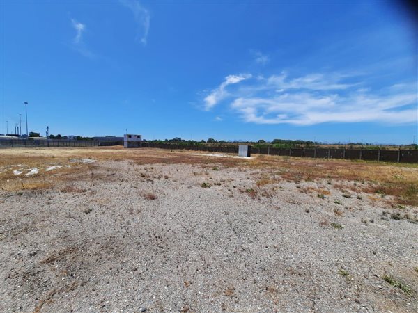 6 536 m² Land