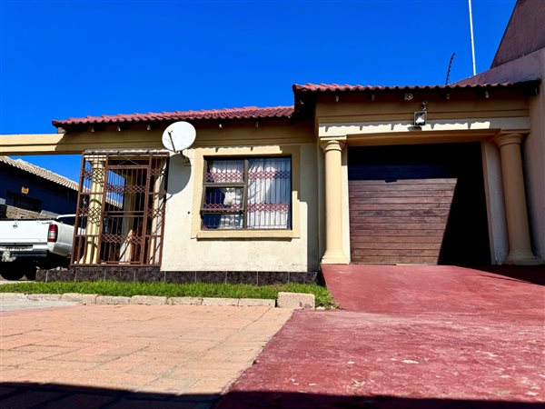 3 Bedroom House 3 Bedroom House