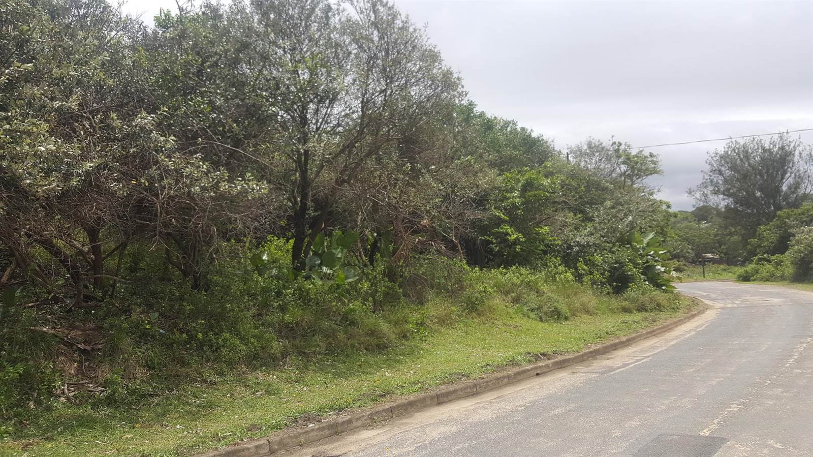 1298 m² Land available in Hibberdene photo number 2