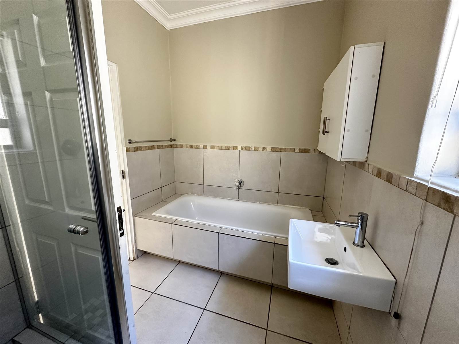 2 Bed Townhouse in Brackenfell Central photo number 14
