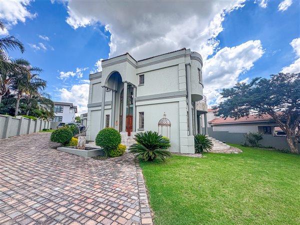 3 Bedroom House 3 Bedroom House
