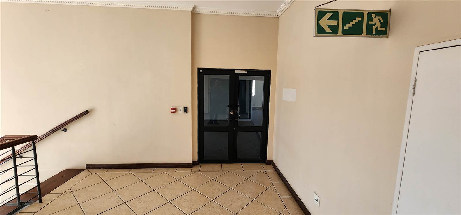 254.4  m² Commercial space in Highveld photo number 2