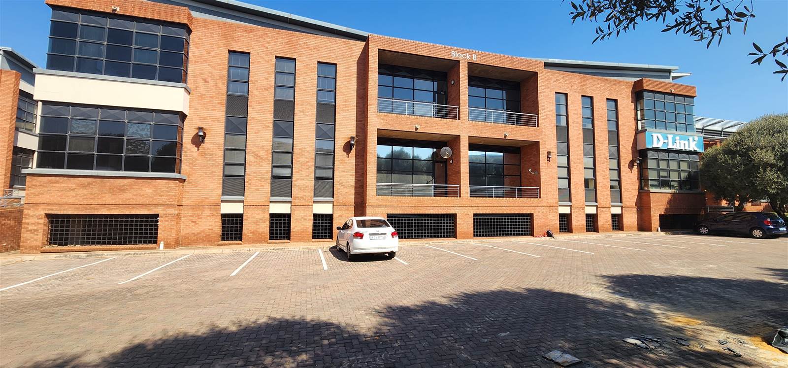 254.4  m² Commercial space in Highveld photo number 1
