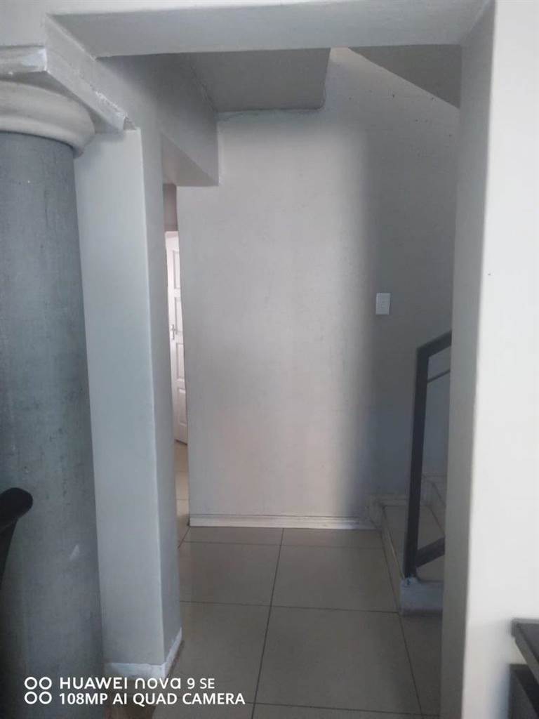 4 Bed House in Soshanguve photo number 12