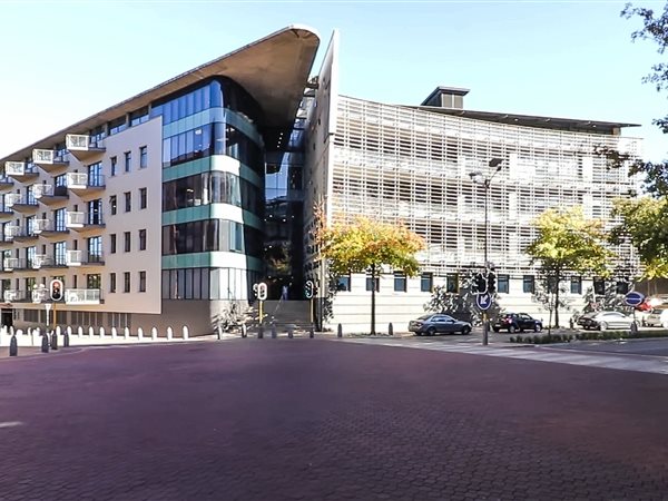 252  m² Commercial space