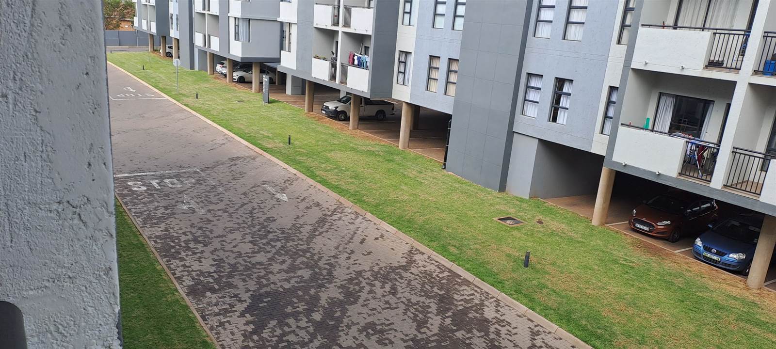 2 Bed Apartment in Raslouw photo number 24