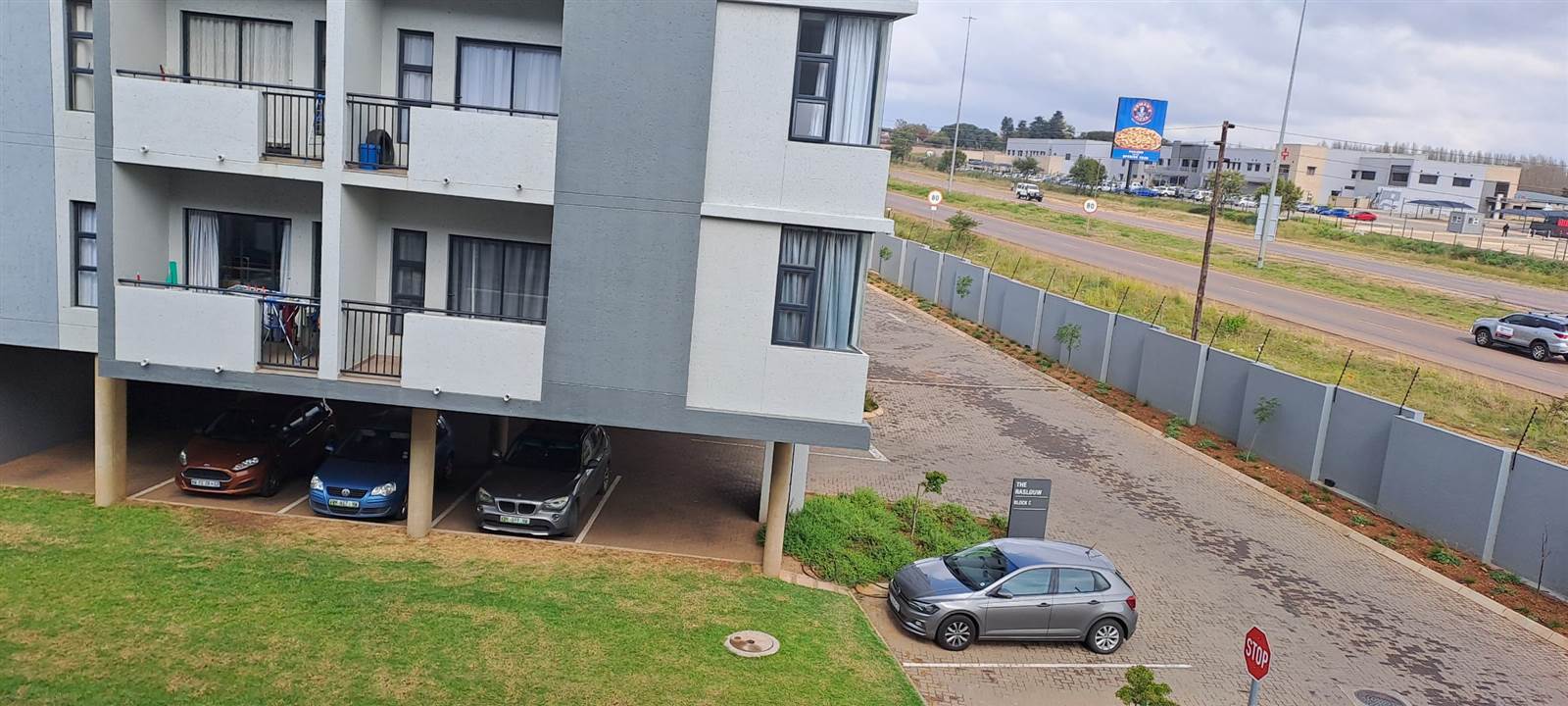 2 Bed Apartment in Raslouw photo number 25