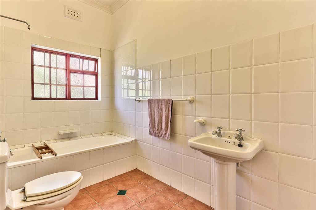 4 Bed House in Wynberg Upper photo number 28