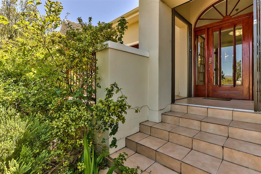 4 Bed House in Wynberg Upper photo number 6