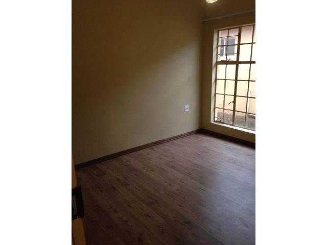 2 Bed Townhouse in Secunda photo number 13