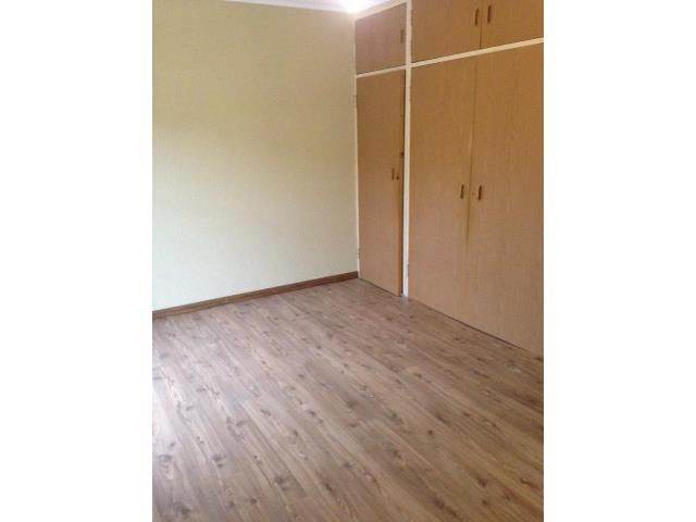 2 Bed Townhouse in Secunda photo number 12