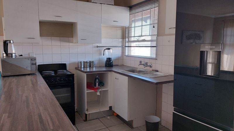 1 Bed Apartment in Boksburg Central photo number 3