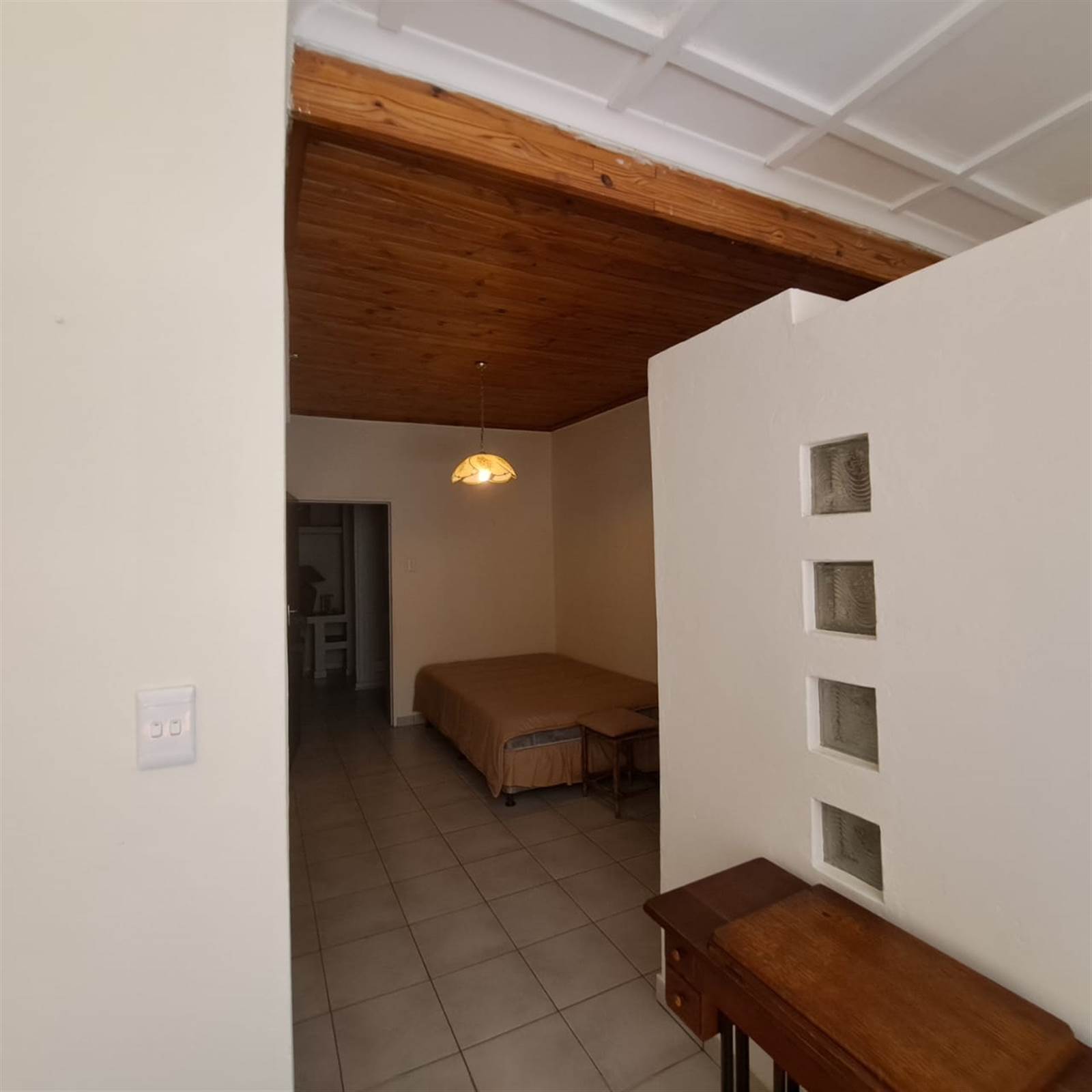 2 Bed Apartment in Hartzenbergfontein photo number 7