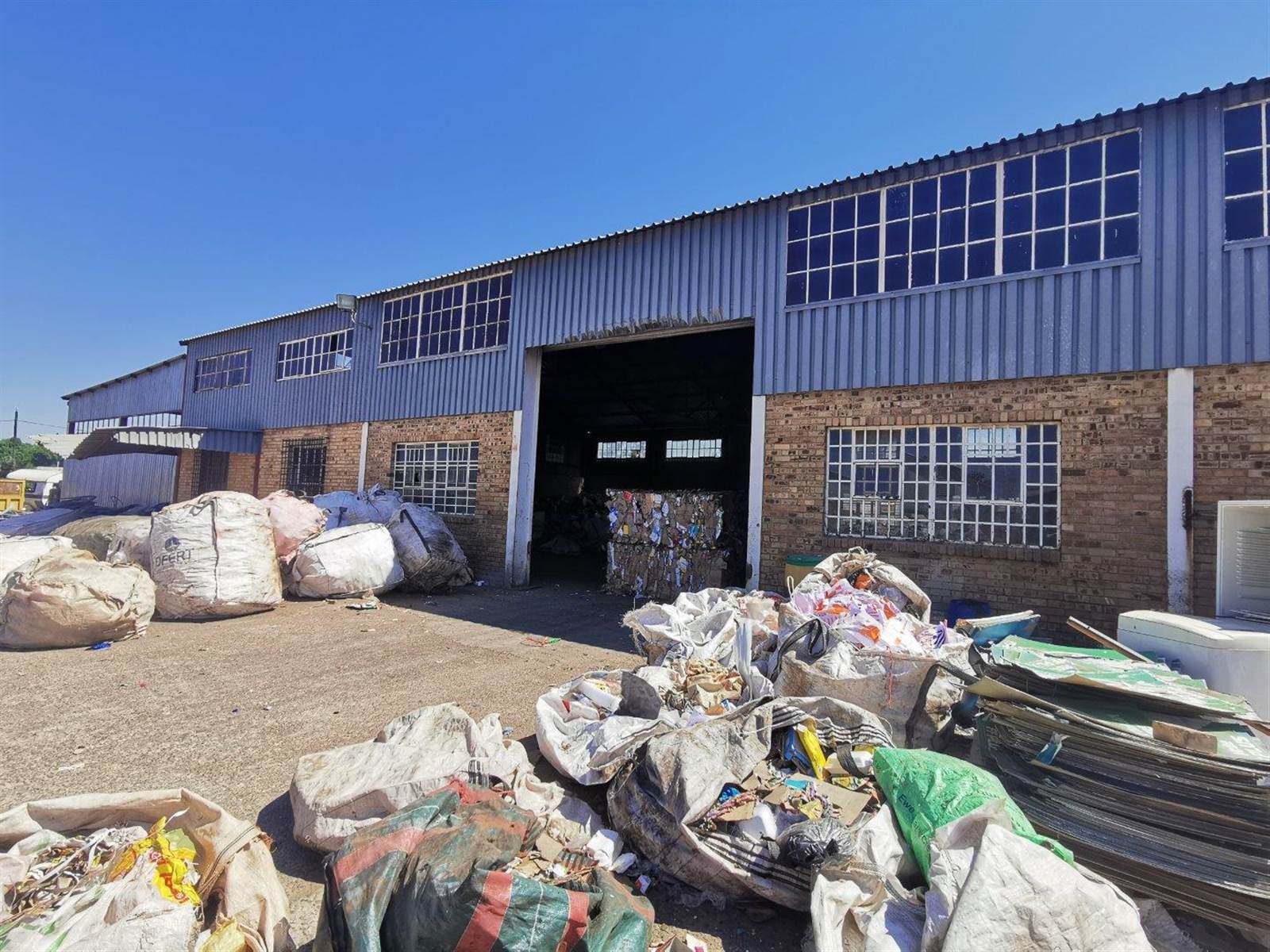 6850  m² Commercial space in Stilfontein photo number 8